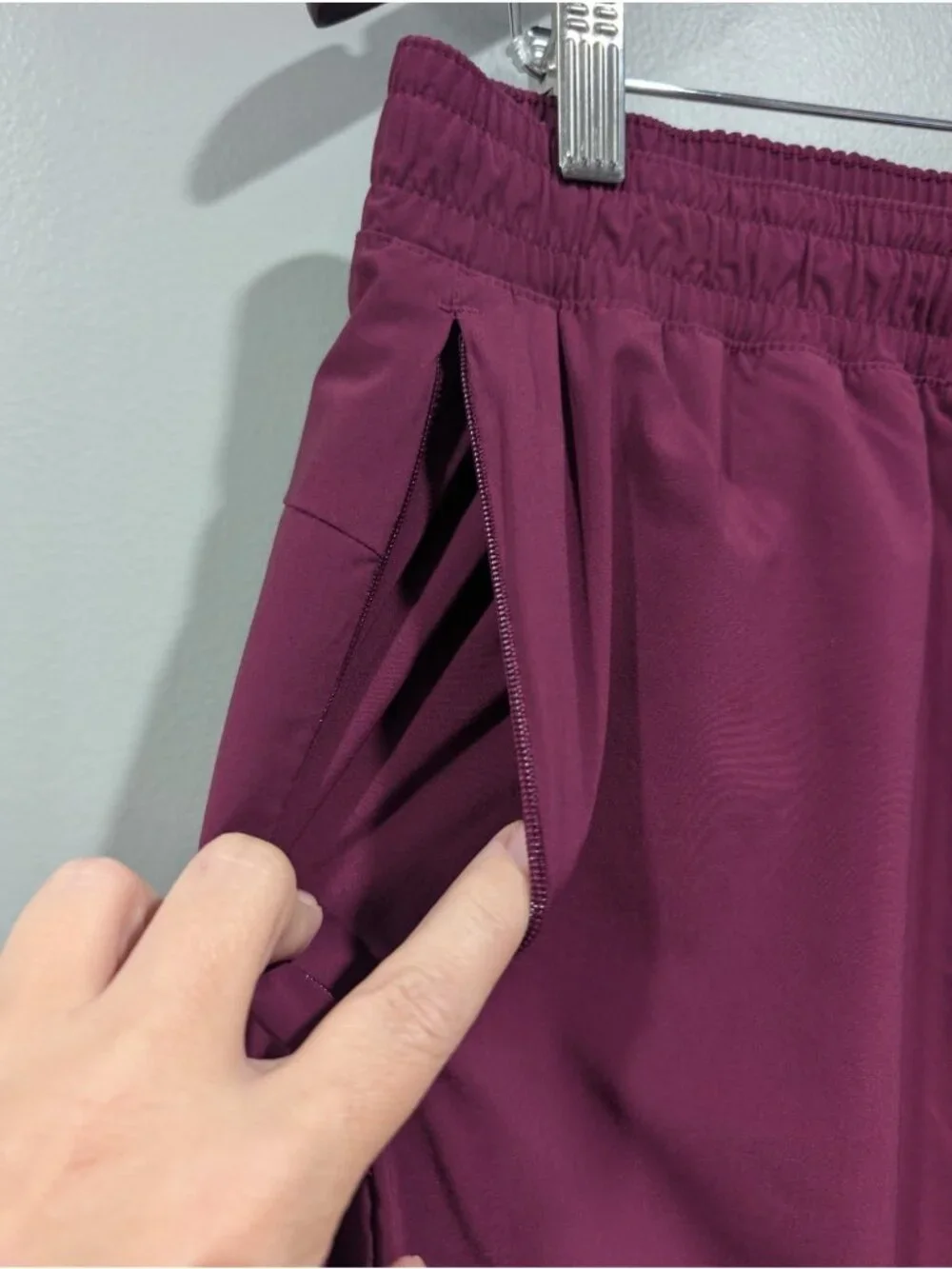 The North Face Wander 2.0 Joggers Men's Sz L Flash Dry Tech Deep Purple Outdoor